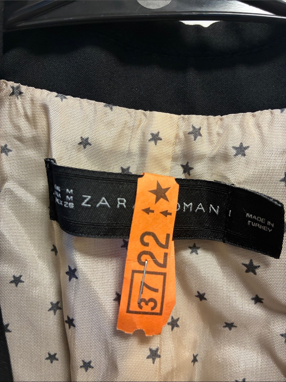Zara black one button blazer with gathered shoulders- freshly dry cleaned - Picture 13 of 15